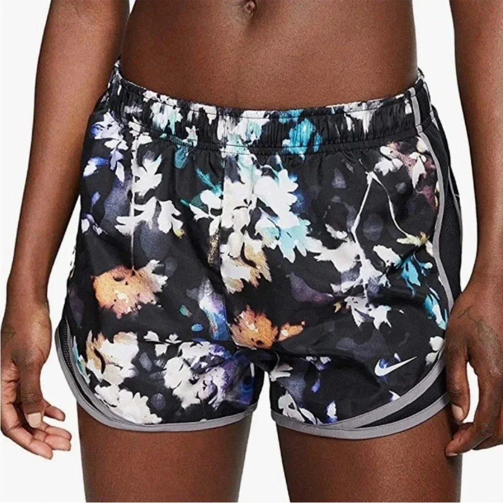 Nike Tempo Floral 3 inch Running Shorts Size Small